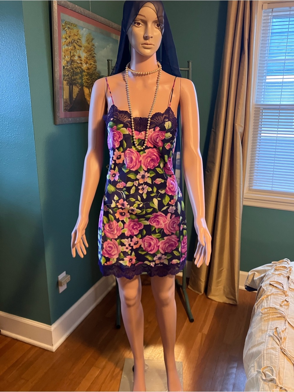 Vintage Victoria’s Secret Floral Lace Trim Mini Slip
